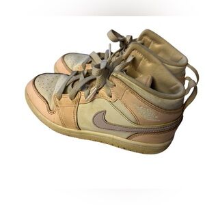 Kids' Nike High-Top Sneakers - pink and purple